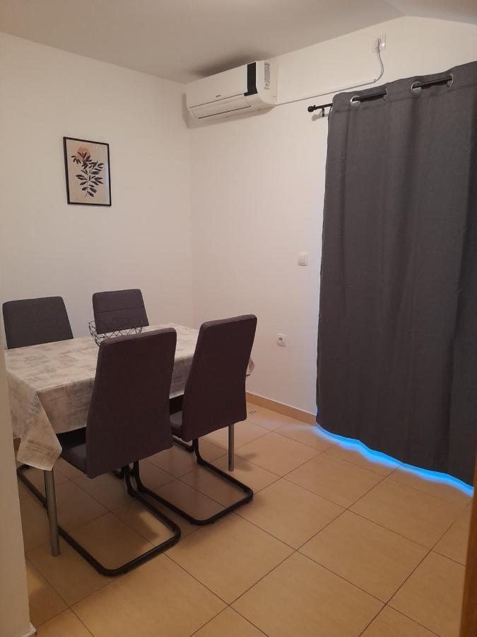 Apartments Lotus Sukošan Eksteriør billede
