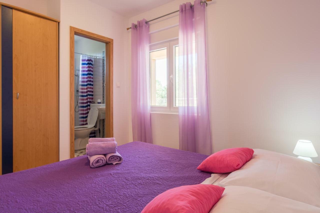 Apartments Lotus Sukošan Eksteriør billede
