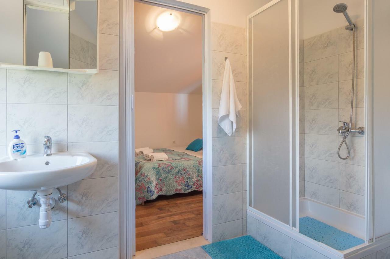 Apartments Lotus Sukošan Eksteriør billede